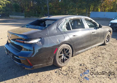 2023 BMW 760 I xDrive z USA, uszkodzony, nr VIN WBA33EJ04PCL69949